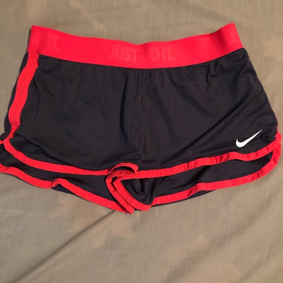 Mesh Nike shorts - Picture 1 of 1